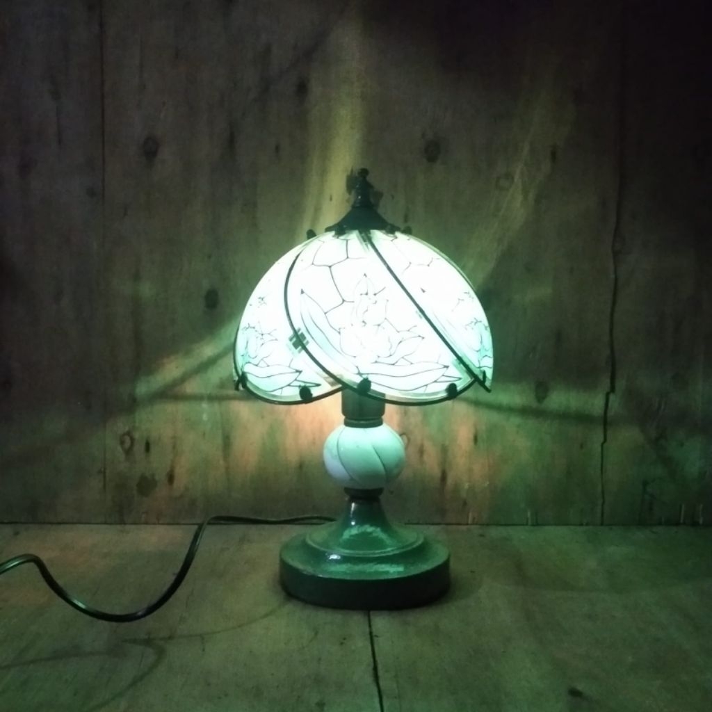 Lampu kamar lampu hias meja jadul antik vintage lawas kuno