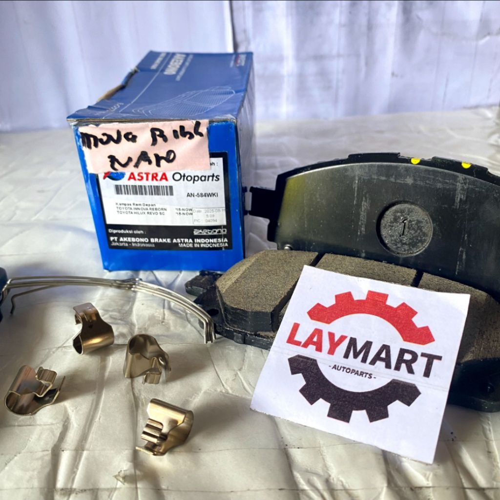 Kampas rem depan untuk mobil  INOVA REBBORN, HILUX REVO SC merk AKEBONO AN-584WKI