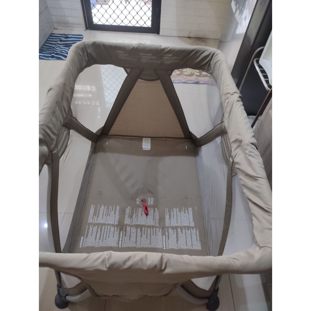 Ranjang bayi/ Baby Box NUNA SENA Safari (Preloved kondisi 95% jamin)