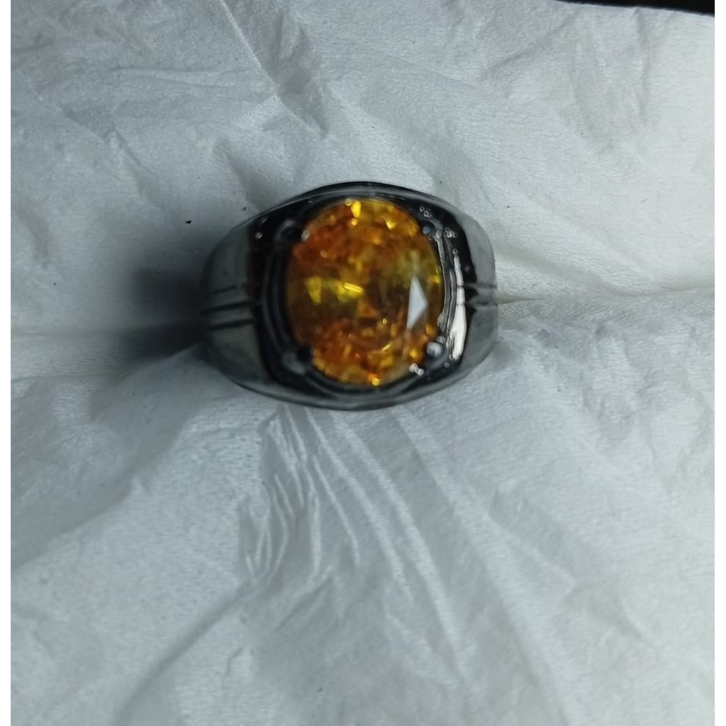yellow safhir ring titanium hitam