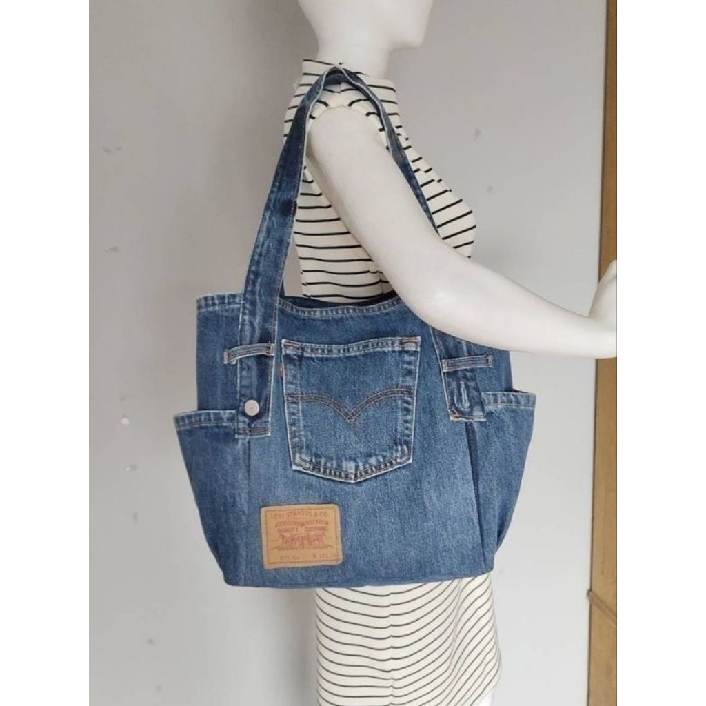 Tote Bag Denim Upcycle – Tas Jeans Daur Ulang Handmade