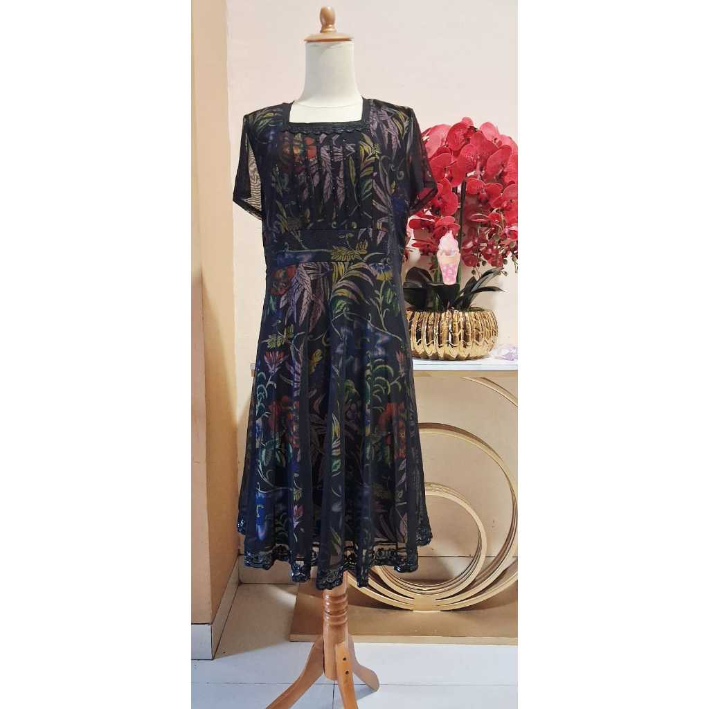 Dress pesta tile kombinasi