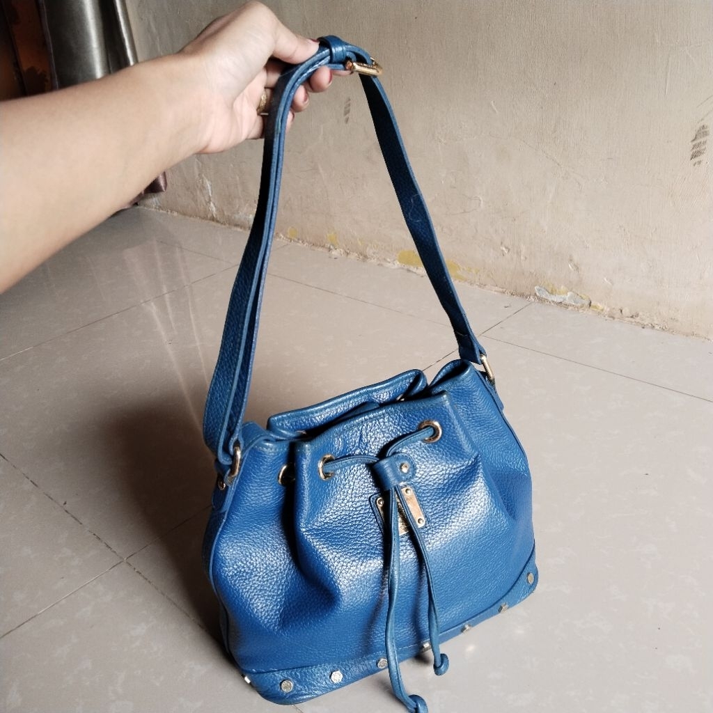 St. Scott London Serut