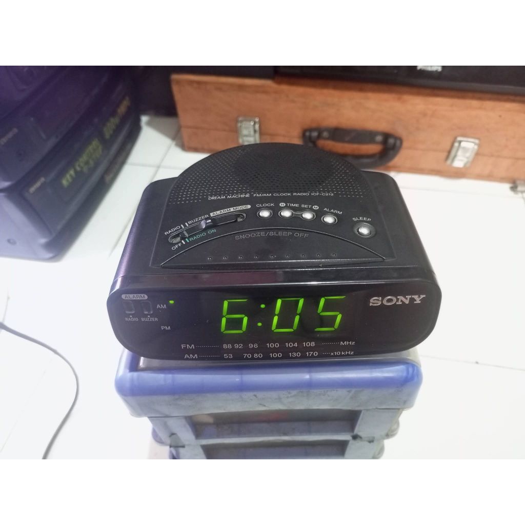 Sony jam radio icf c-212