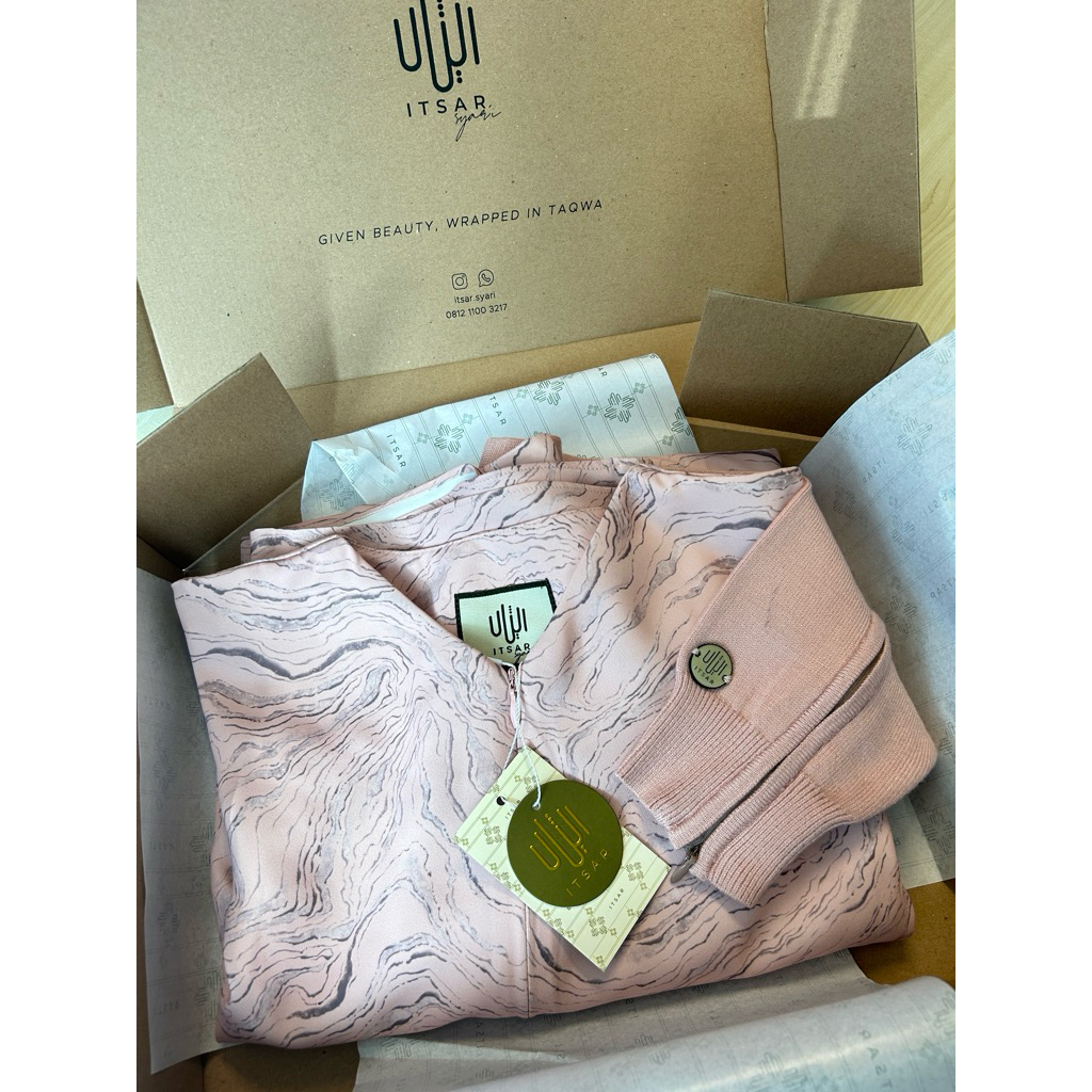 ITSAR Syari Mecca Marbl Luxe Abaya Pink