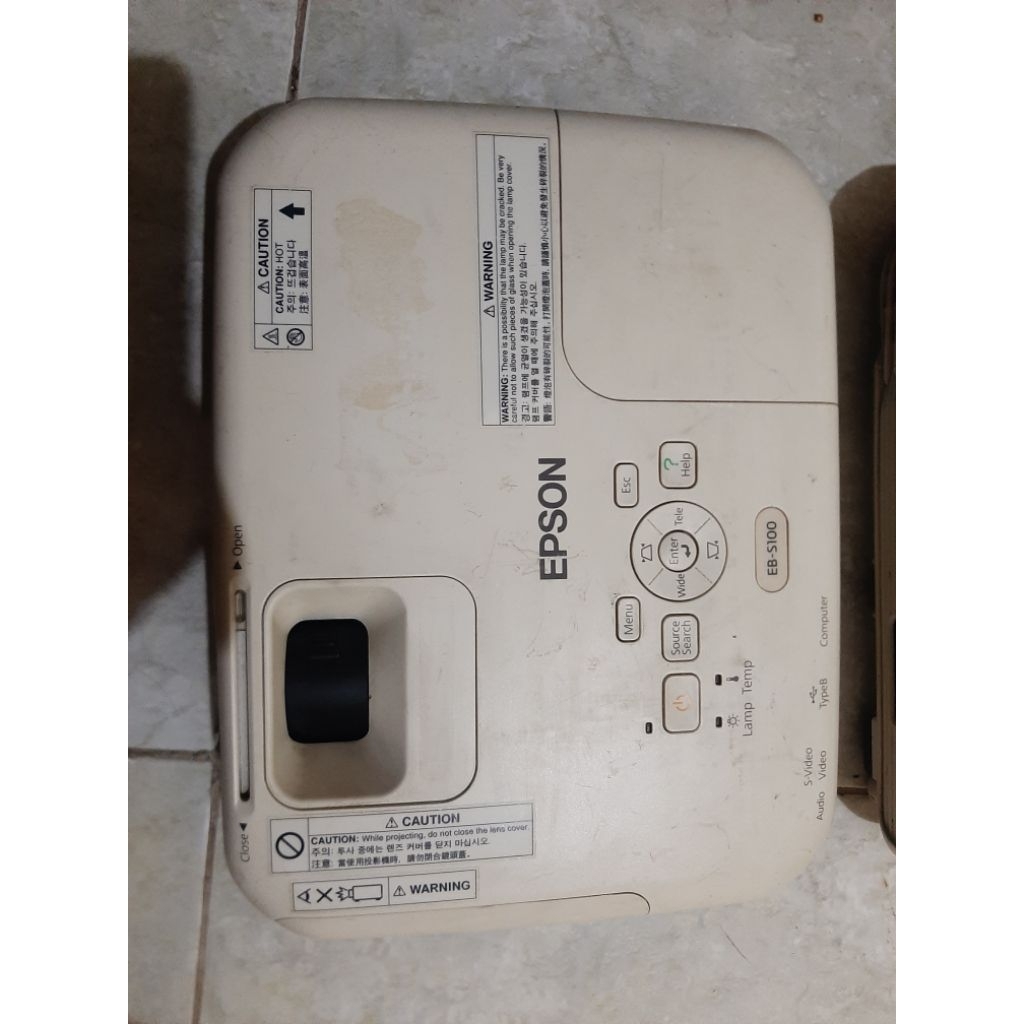 projector proyektor epson eb s100 gambar tajam poll