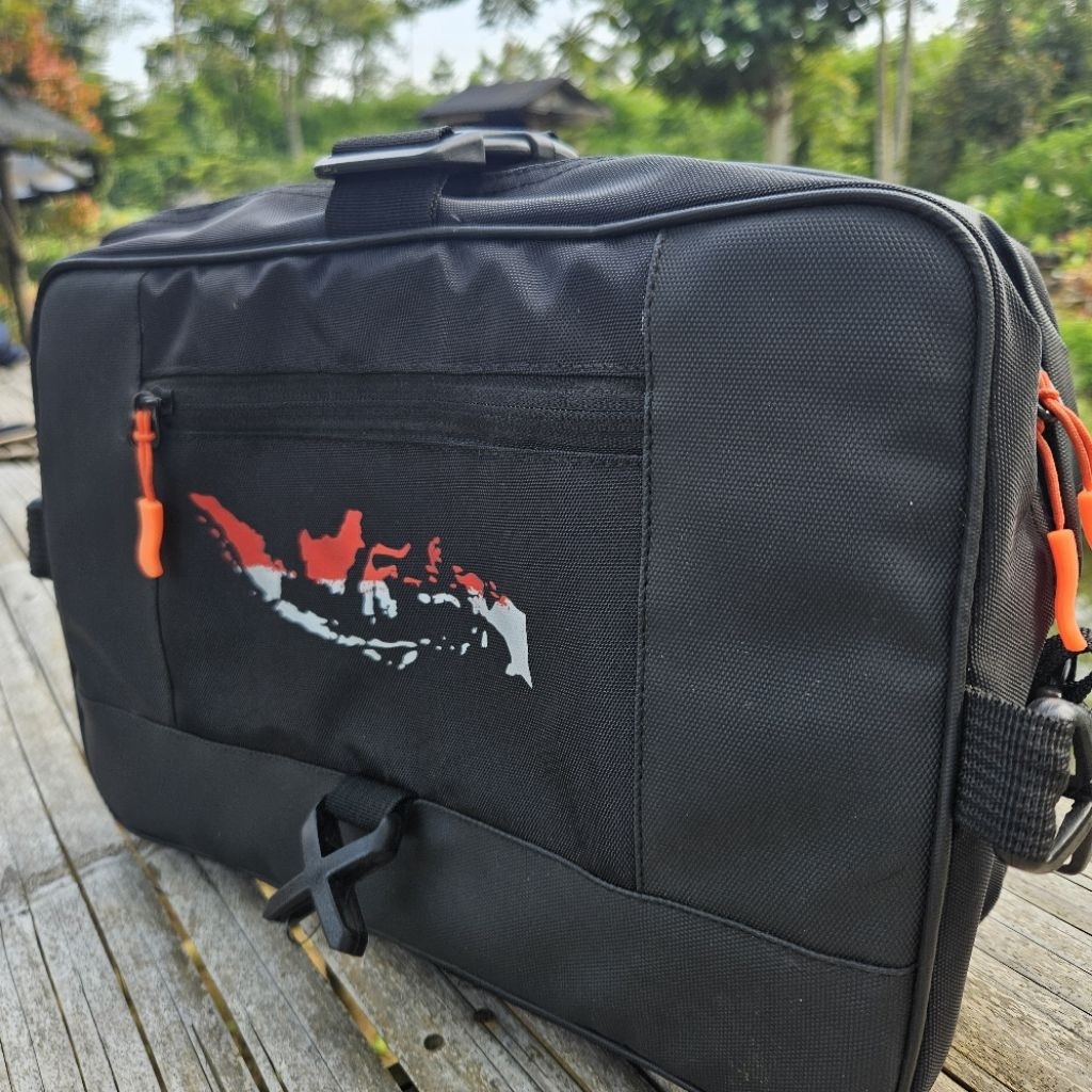 TAS SAMPING / SIDEBAG MOTOR DJKR243 – SEPASANG (KIRI & KANAN) KAPASITAS 12L