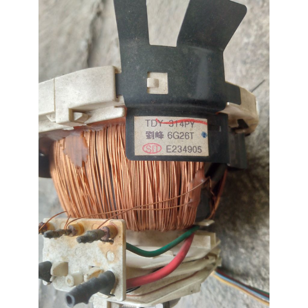 Yoke, konde TV tabung cembung 14inc merk Toshiba, normal.