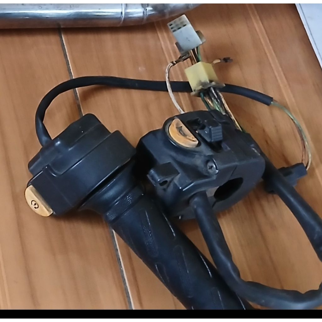 holder kanan kiri satria fu old/non aho