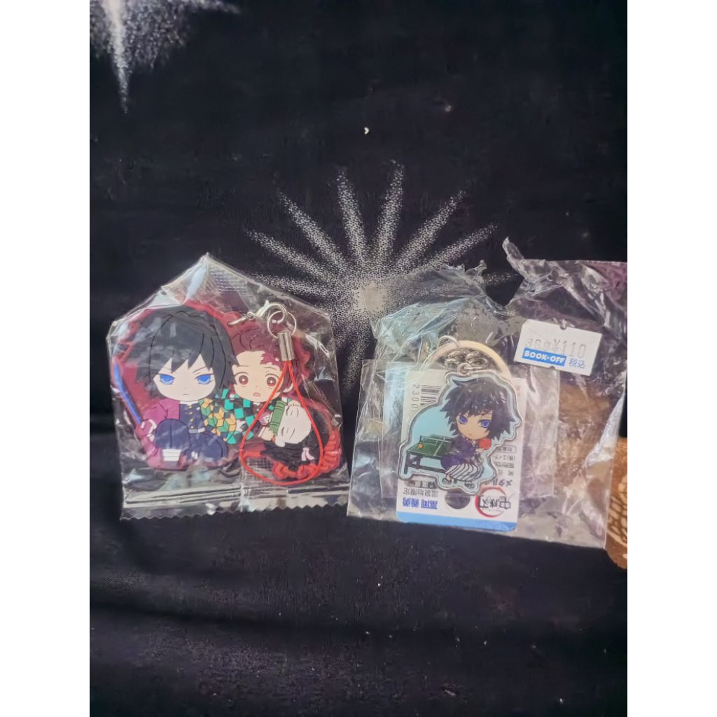 Tomoiku Giyu official merch demon slayer