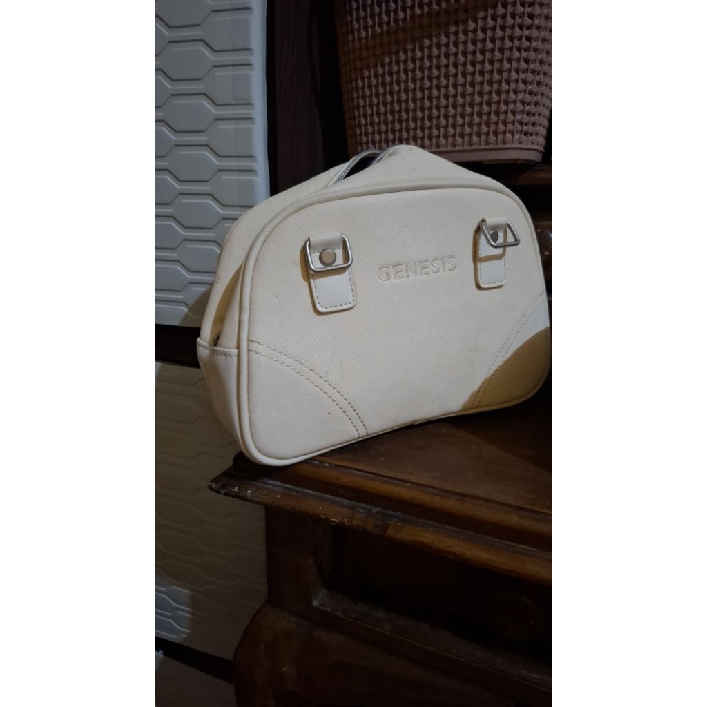 tas pouch warna putih