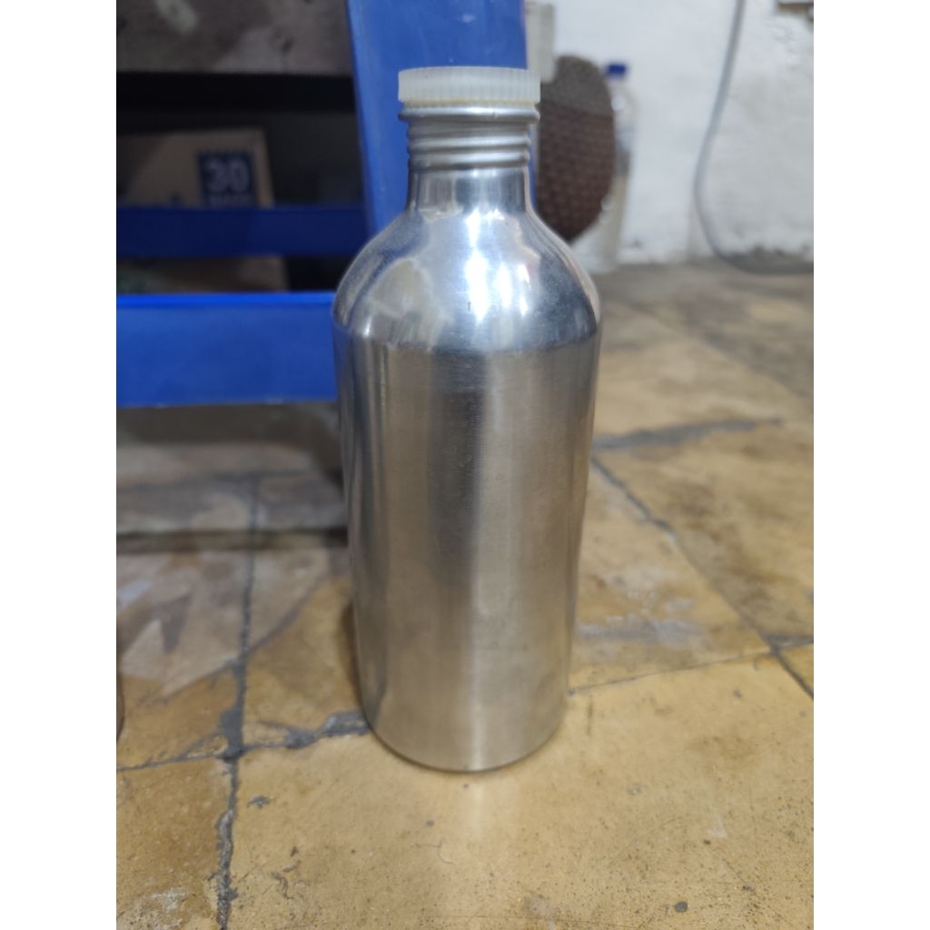 kaleng mengkilap silver 500ml bekas