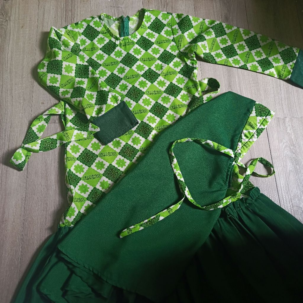 Preloved gamis TPQ set krudung tanggung