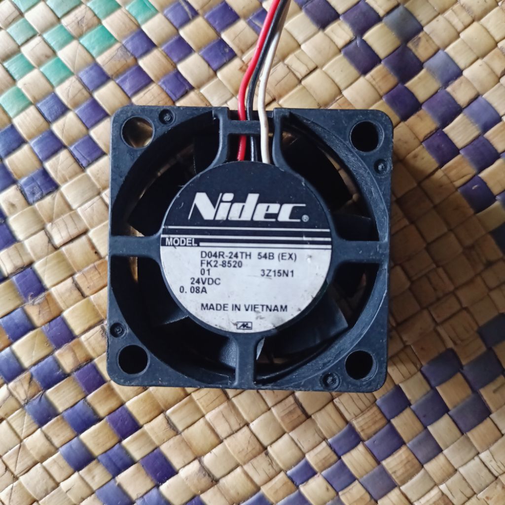 kipas fan highsped DC 24v 4x4x1,9cm