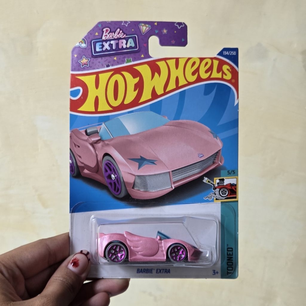 Hot Wheels Barbie Extra