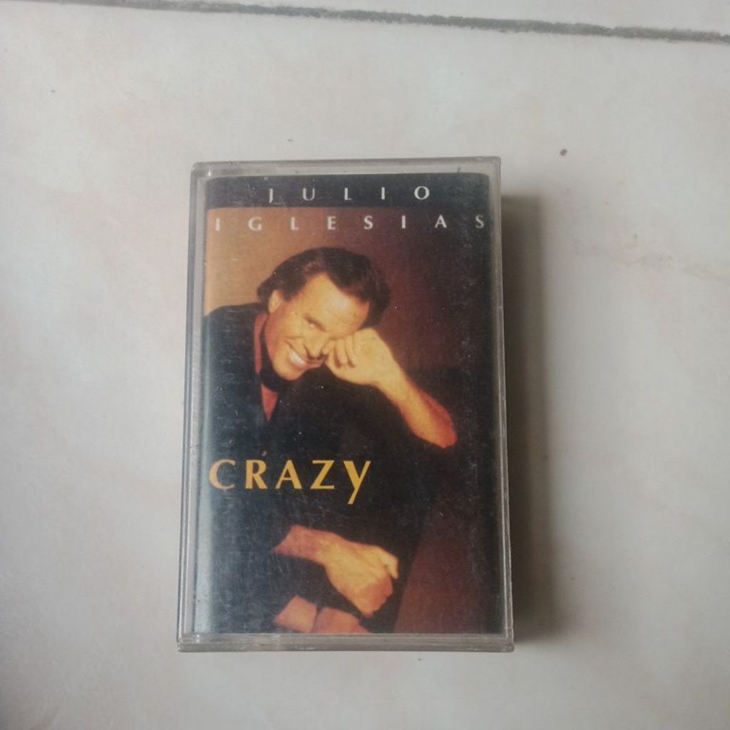 kaset pita Julio Iglesias crazy