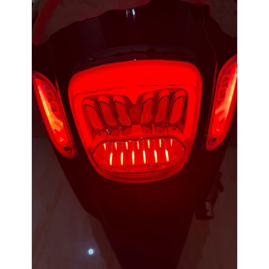 headlamp vespa sprint