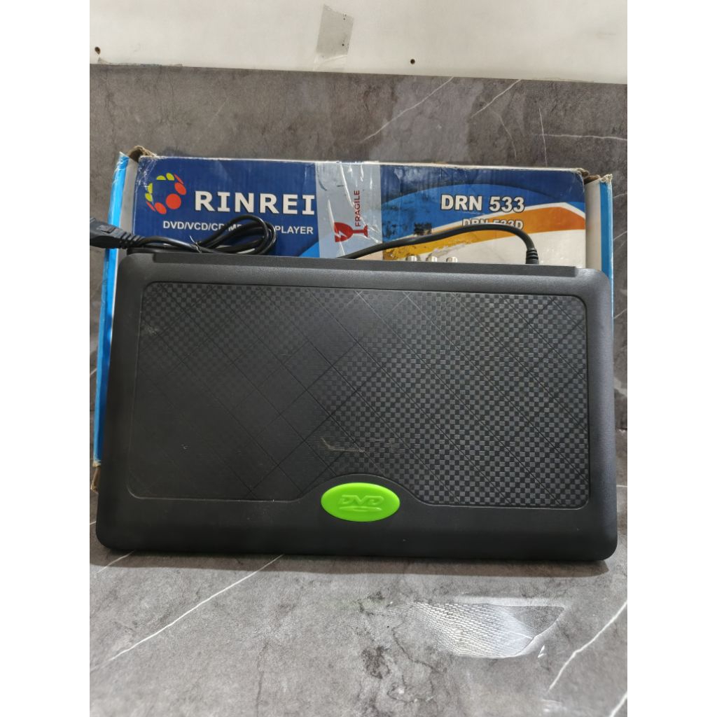 RINREI DVD/VCD/CD/MP3/MP4 PLAYER (MASIH BARU)