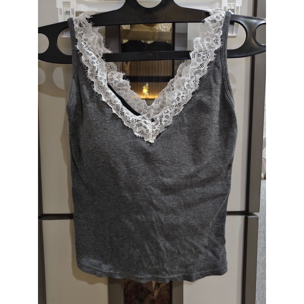 Tanktop Renda Grey Preloved