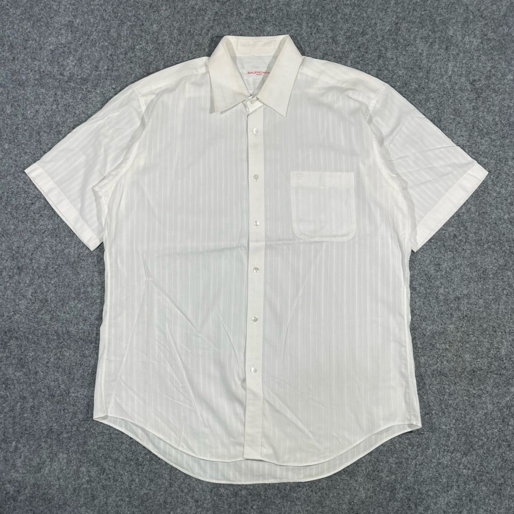 Kemeja pendek Balenciaga