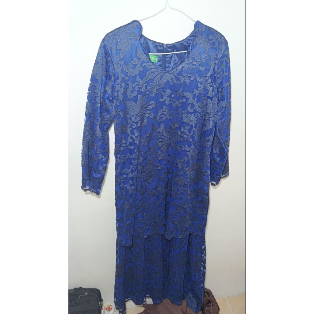 maxi dress kondangan brukat preloved