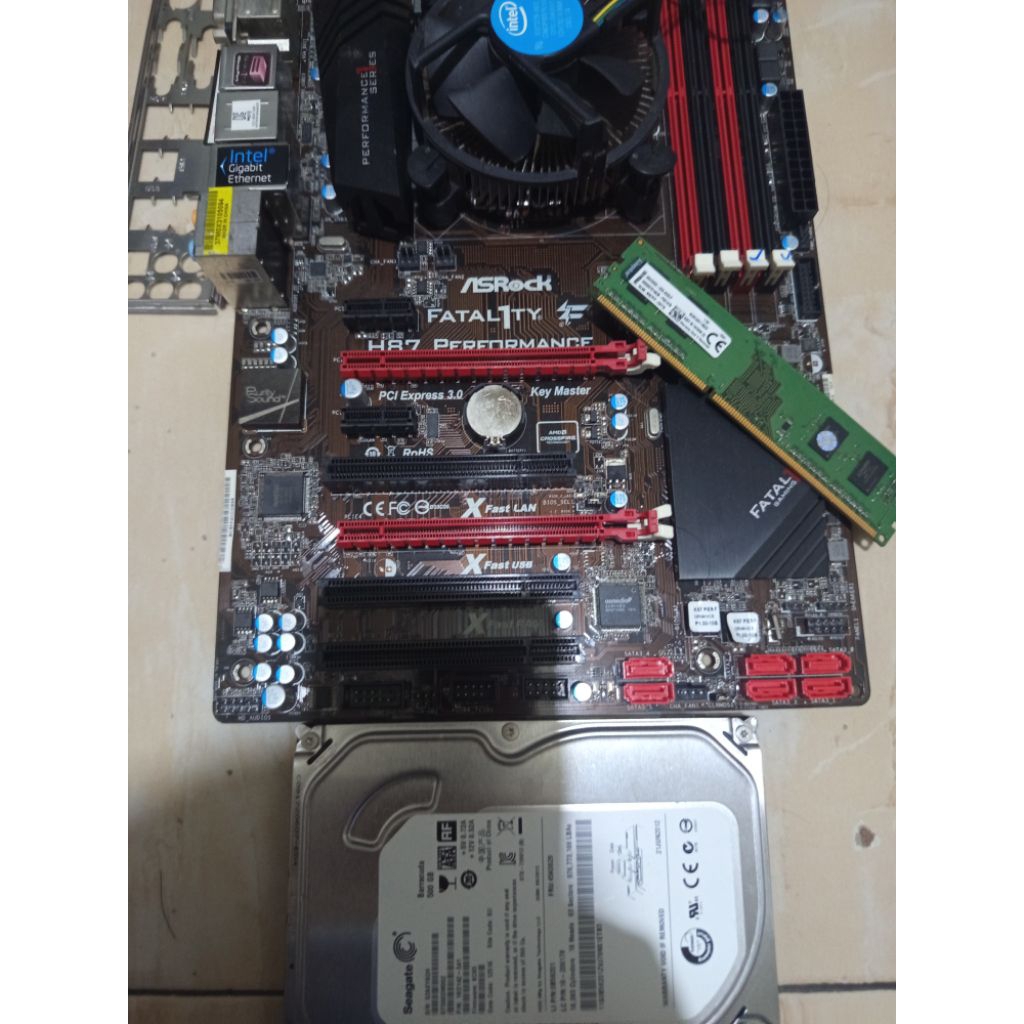 Motherboard H87 asrock+Intel core i3 gen4+Ram 2gb+hdd500gb