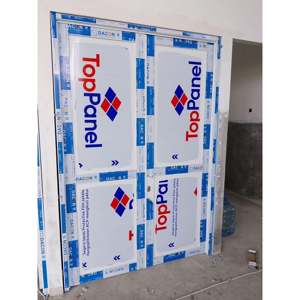 satuset kusen pintu ACP alumunium ukuran T 200 xL 160 komplit asesoris gratis packing kayu