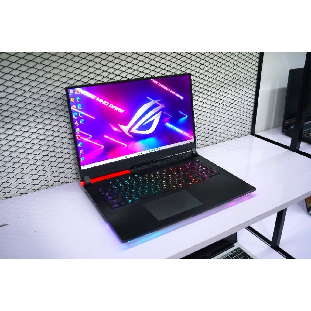 ASUS ROG STRIX G713Q.AMD RYZEN 9-5900HX.VGA GEFORCE RTX3060 6GB.17 Inch FHD IPS 144HZ