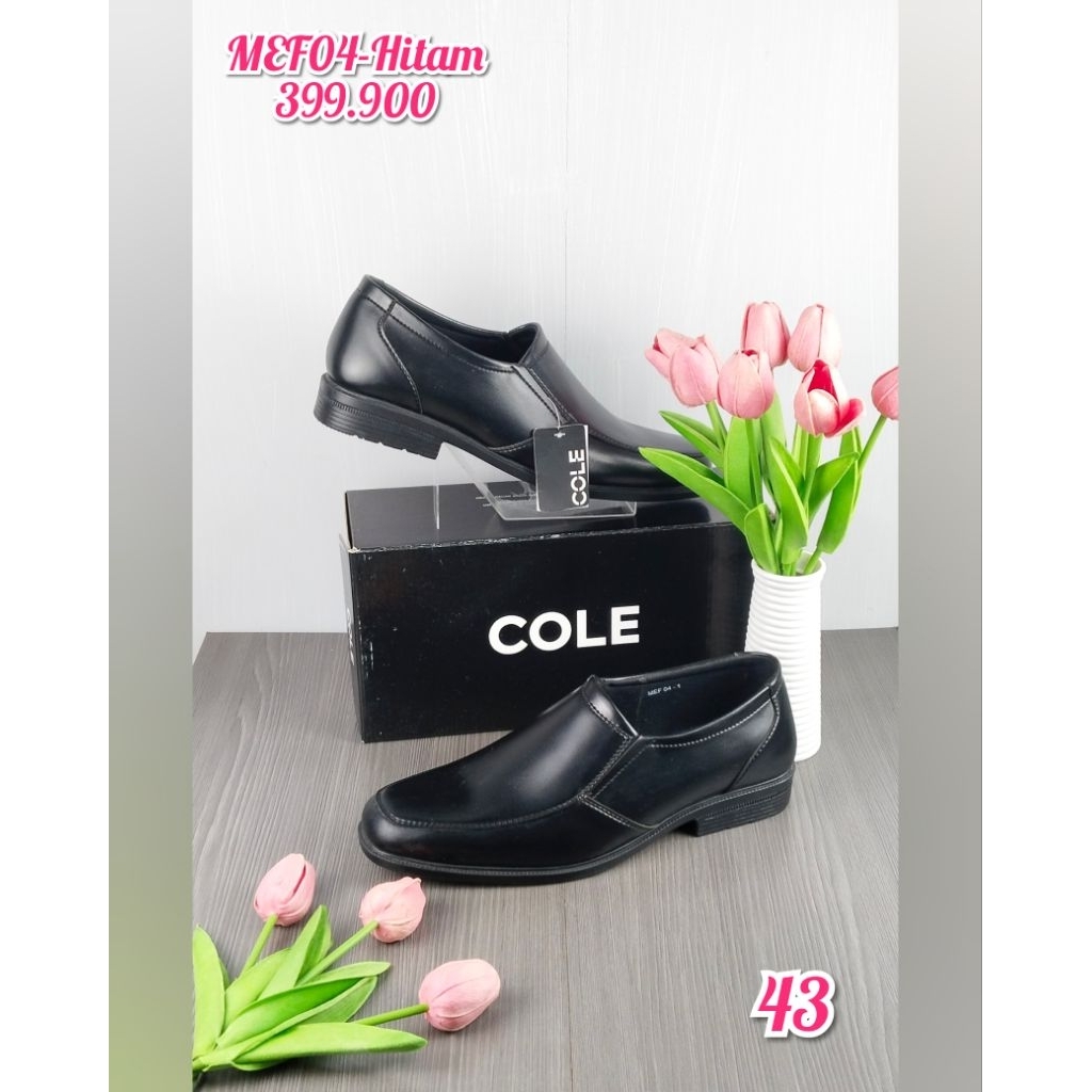 SIZE 43 ‼️ SEPATU FANTOVEL COLE HITAM