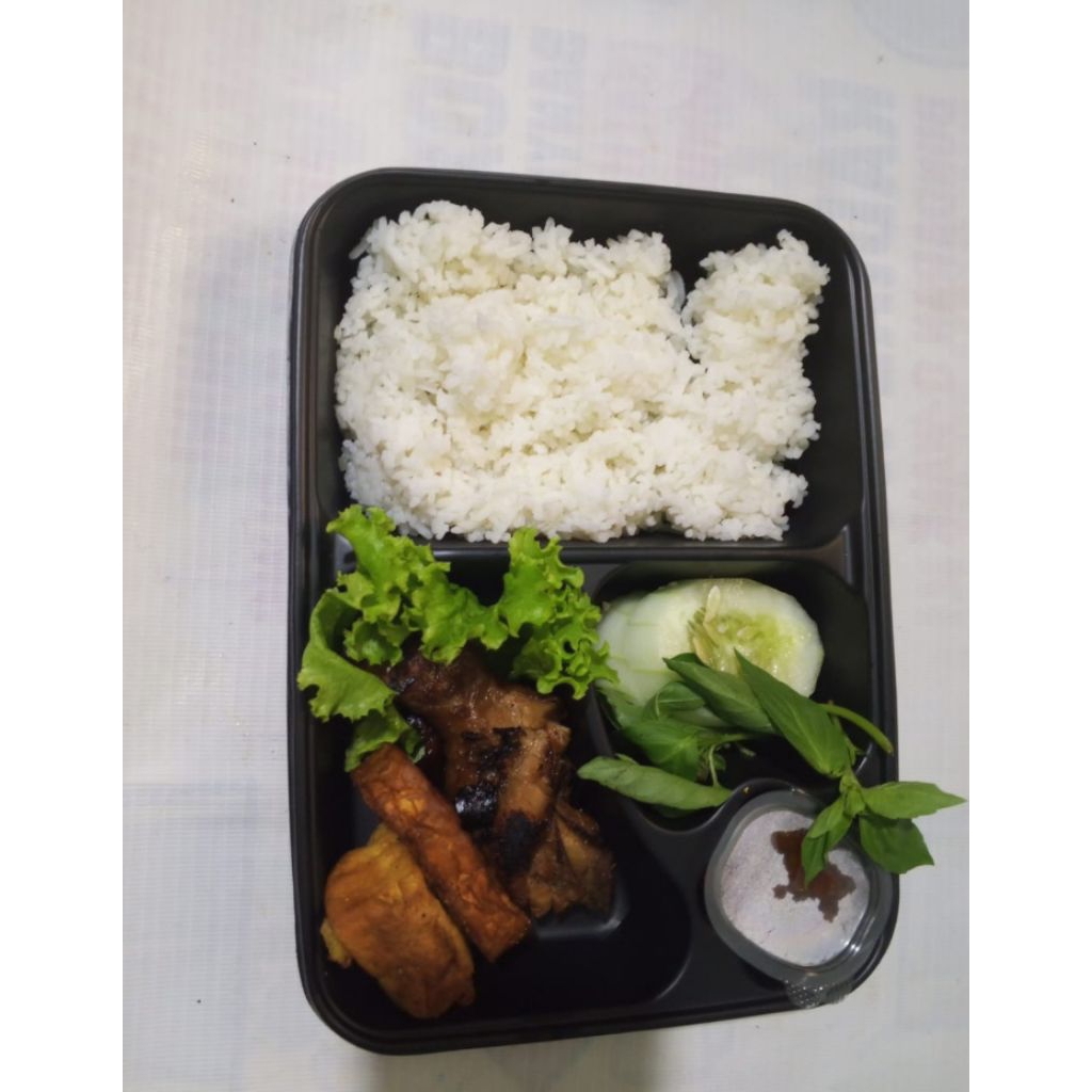 Nasi box ayam bakar