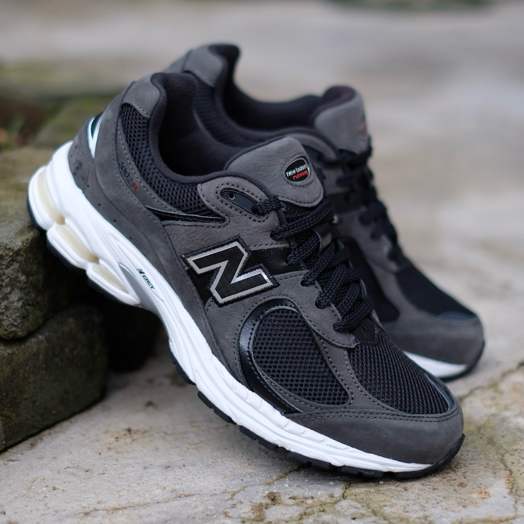 Sneakers Original NB 2002r Dark Grey BNIB