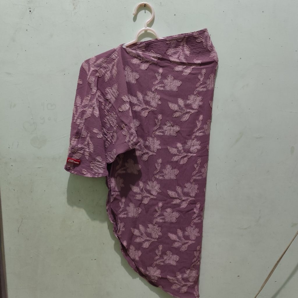 Kerudung Hijab Instan Ayyubi Premium Preloved Motif Timbul