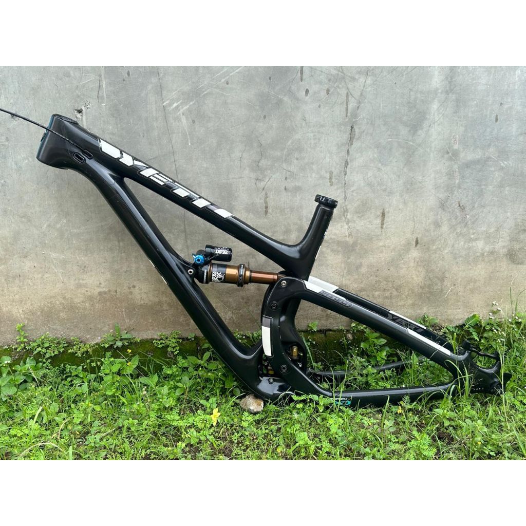Frameset Yeti SB55 Versi Turquise Size M 29in carbon ta12X148 Boost Rearsock Fox DPX2 Khasima includ