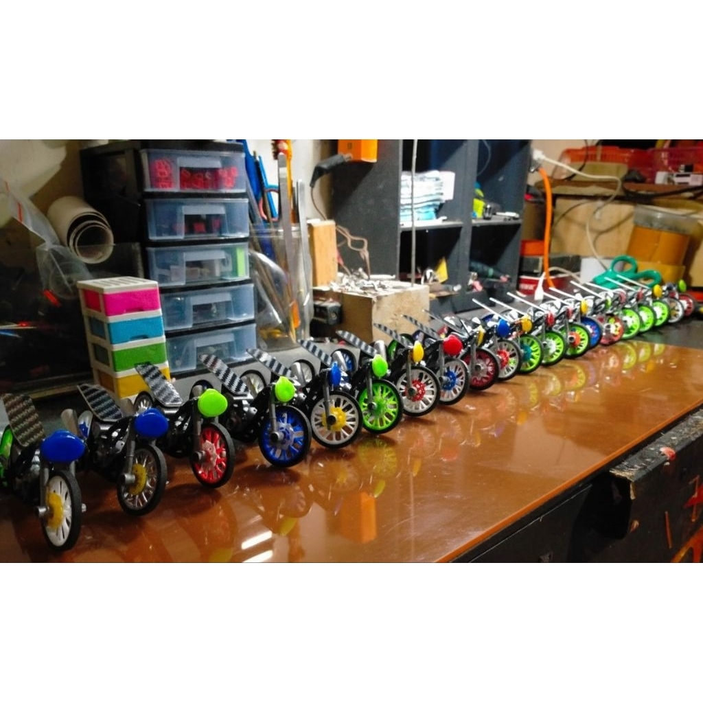 Miniatur Sepeda motor Drag