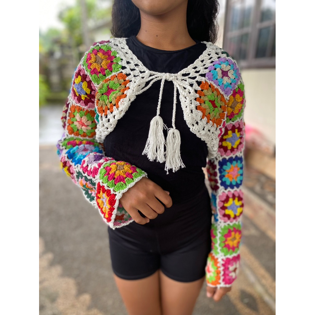 Cardigan Rajut "Granny Square" – Handcrafted & Full Color