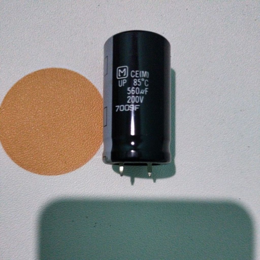 elko kapasitor 200v 560uf kaki paku