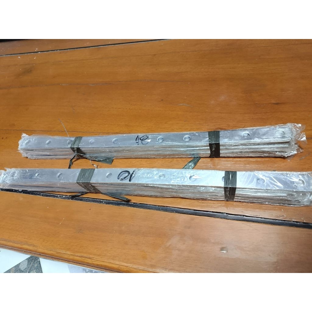 Besi Plat Breket/Besi Bolong Stainless Tebal 3mm