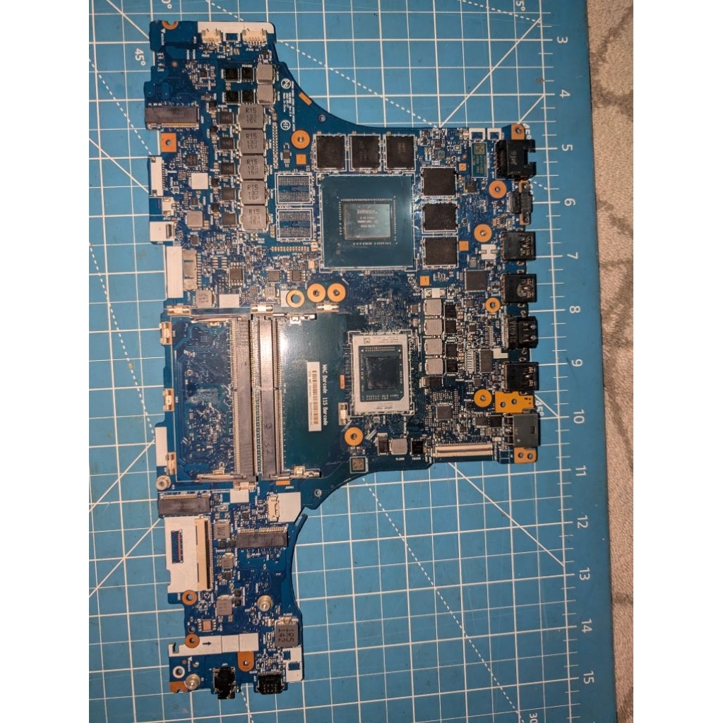 Motherboard Legion 5 15ACH6H - Matot - Chipset Ryzen 7 5800H masih bagus
