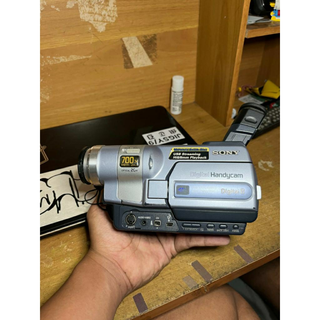 Sony Handycam DCR TRV 355e