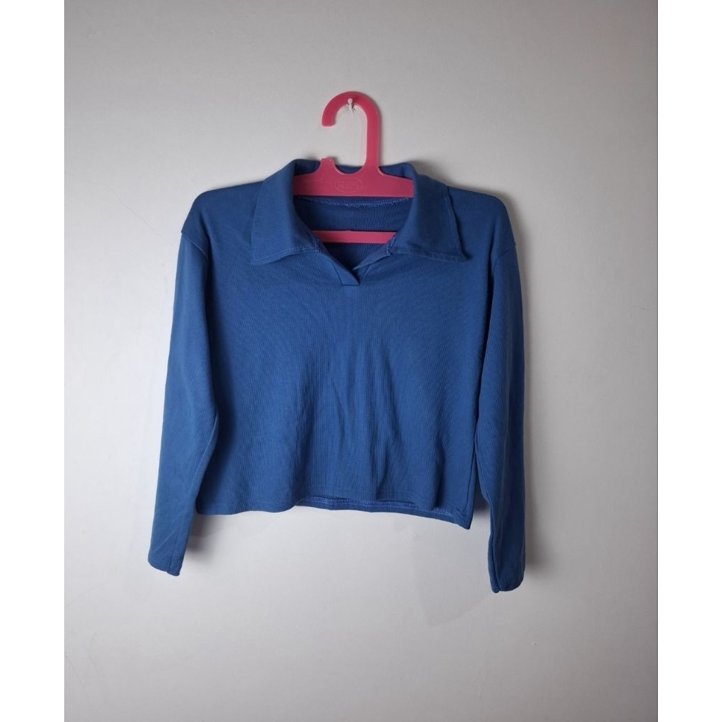 Crop Polo Lengan Panjang Wanita