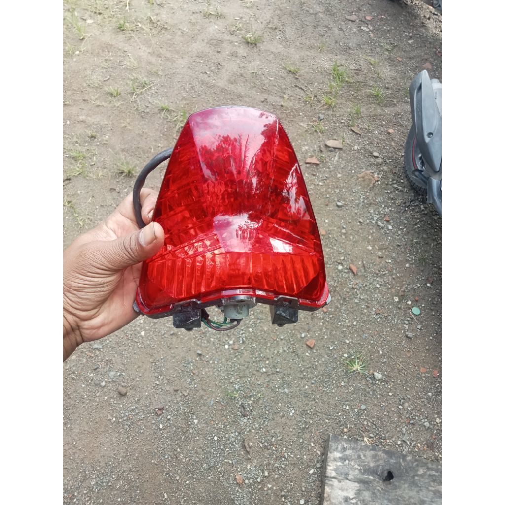 stoplamp lampu belakang honda CBR  150R 250R cbu LOKAL
