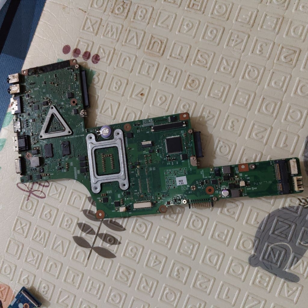 motherboard mainboard mobo mati laptop Toshiba L630