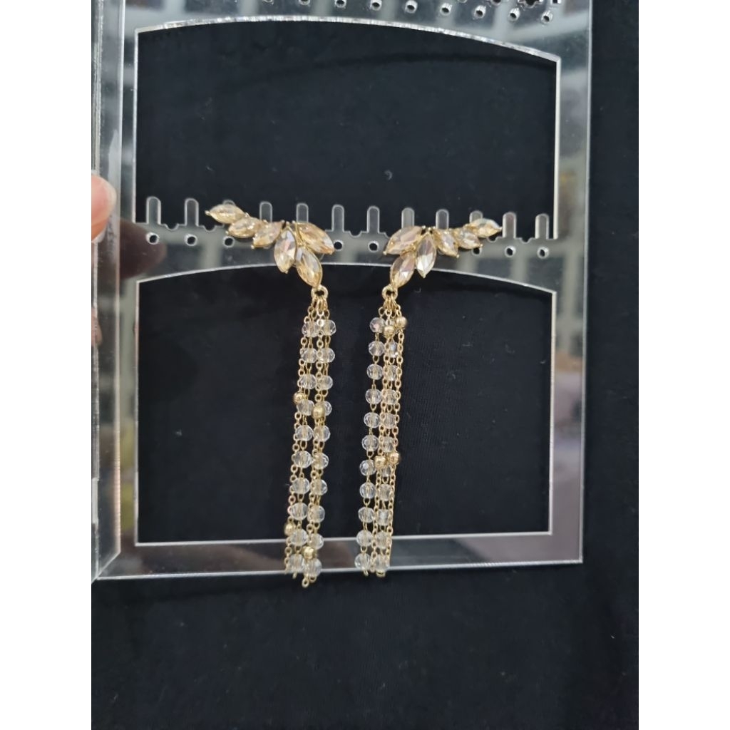 Anting Anting Vintage Wanita Zircon Emas Manik Manik Panjang