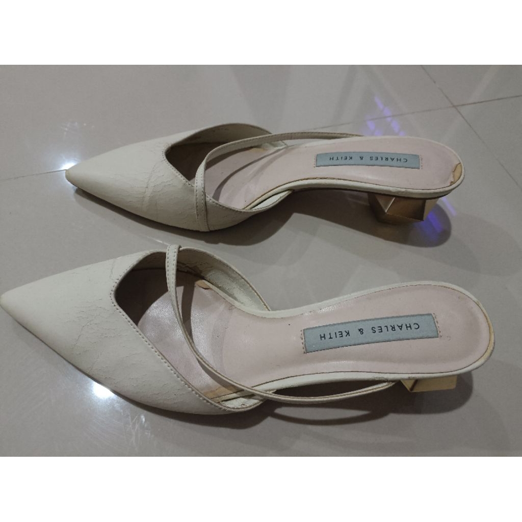 Preloved heels Charles & Keith 37 (24-24,5cm)