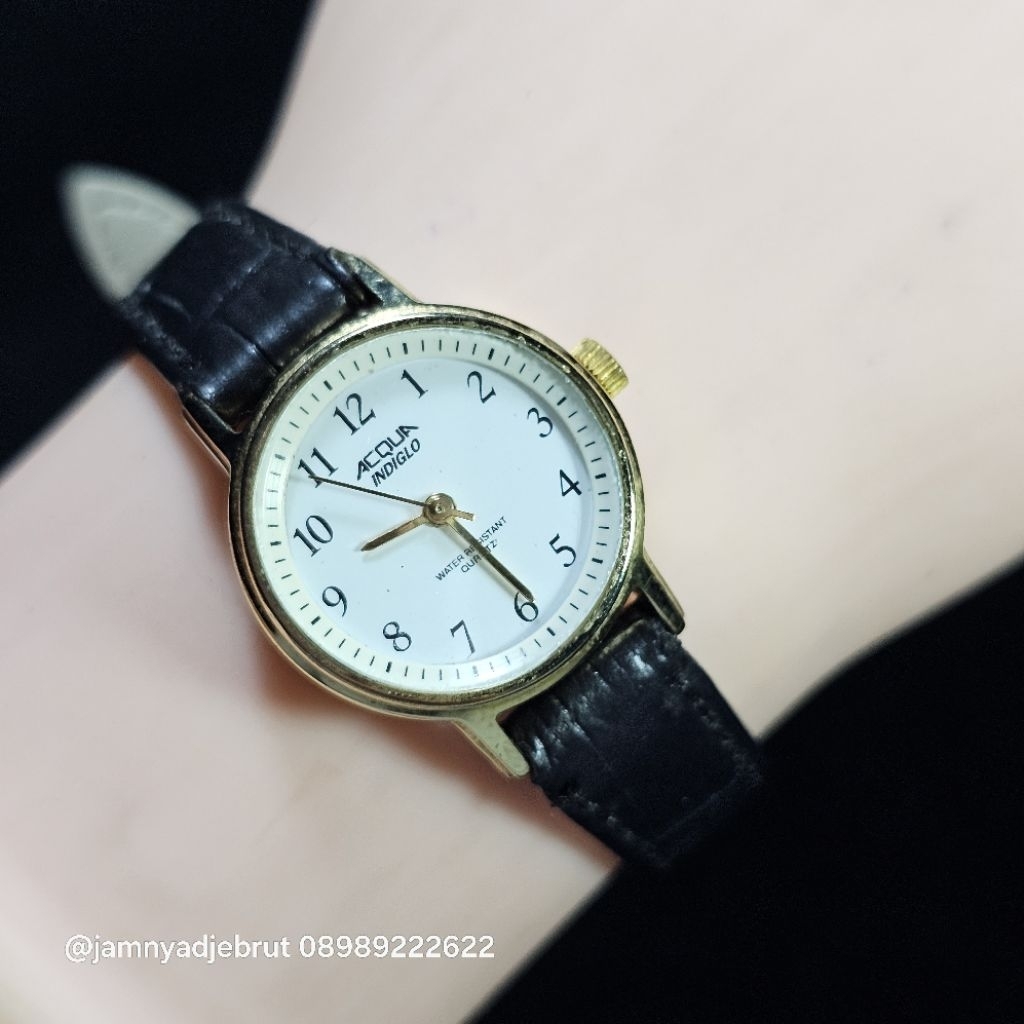 Jam Acqua Indiglo K0 by Timex Gold White Ladies Bekas