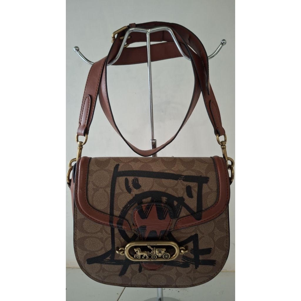 Coach Jade Saddle Bag In Signature