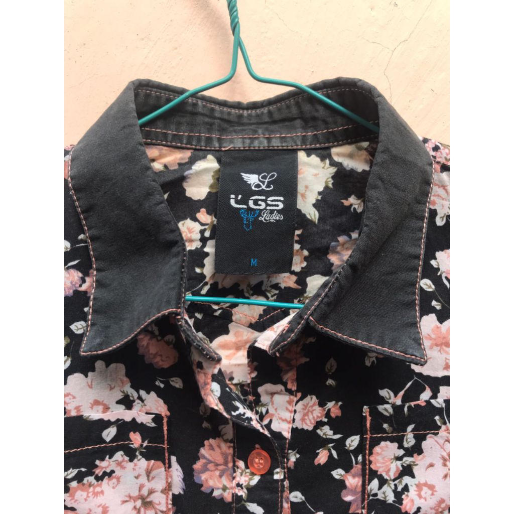 Kemeja Motif Wanita Brand Matahari (3h, LGS, Nevada) | Preloved