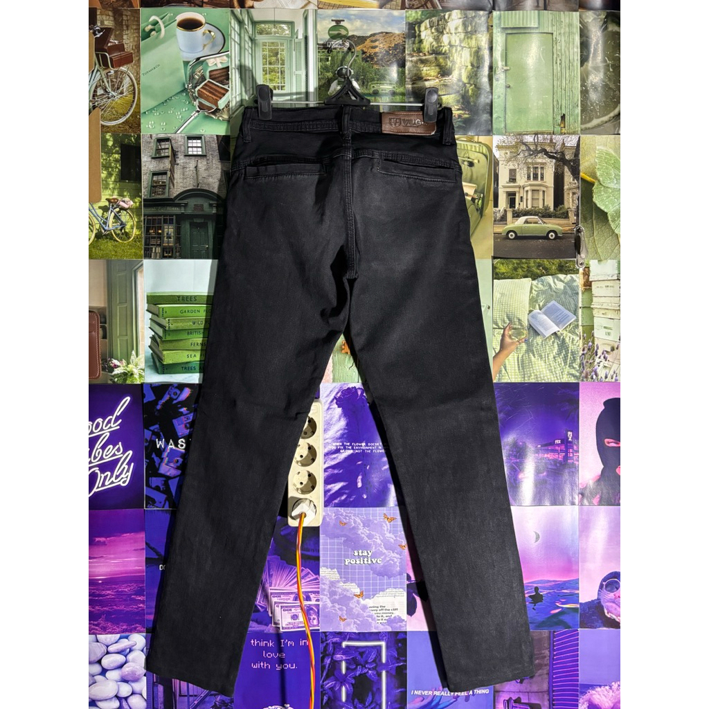 Vugo Black Jeans Size 27 Preloved