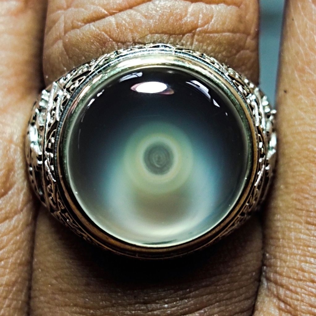 Batu Sumur Bandung - Black Hole - Cincin Crystal Chalcedony Motif Sumur Bandung