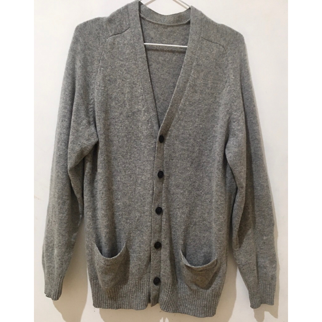 Cardigan Wool UNIQLO Abu Misty Cewek Allsize Jumbo Preloved